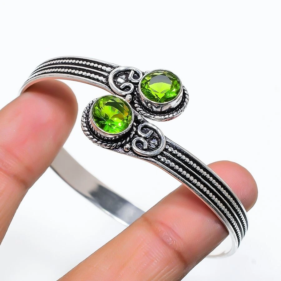 Green Peridot Gemstone 925 Sterling Silver Handmade Jewelry Bangle Size 7-8" - Image 1 of 1