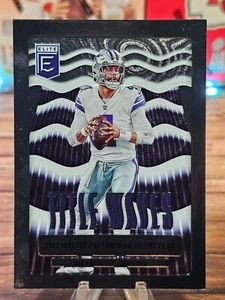 2023 Donruss Elite DAK PRESCOTT Titolo Onde /349 #TW-2 COWBOYS *Danni al bordo* - Foto 1 di 3
