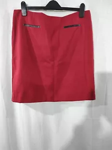 Marks & Spencer Woman rot vollständig gefüttert Filz Feel knielanger Rock Größe 16 - Bild 1 von 2