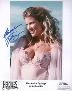 FOTO FIRMADA ALEXANDRA TYDINGS COMO AFRODITA 8X10 CON CERTIFICADO DE AUTENTICIDAD - Imagen 1 de 1