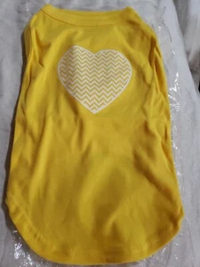 Cute puppy dog t-shirt Yellow Heart Dogs Shirt Great for Spring or Summer - Picture 1 of 8
