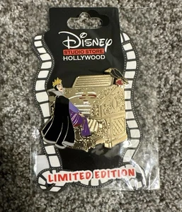 Disney DSF DSSH D23 Expo 2019 Evil Queen Organ LE 300 Pin - Picture 1 of 1