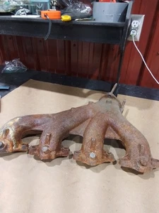 1966-1969 CORVETTE RH BIG BLOCK EXHAUST MANIFOLD 3880828 DAMAGED READ - Picture 1 of 9
