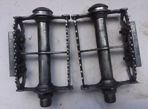 Coppia pedali bici corsa epoca marcati CIBIE TP11 in acciaio con catarifrangente - Foto 1 di 3