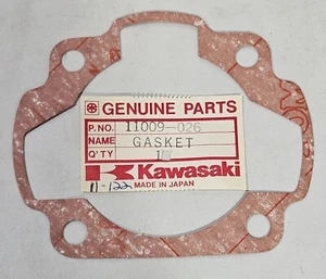 1 NOS 1971-1975 Kawasaki F6 125, F7 175 Cylinder Base Gasket OEM 11009-026 NEW - Picture 1 of 2
