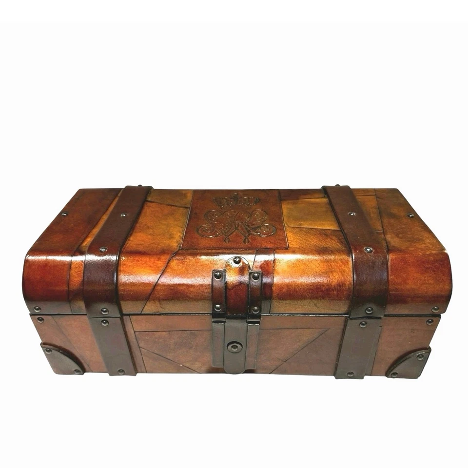 Pecho de cuero artesanal vintage inspirado en Wesley Bober años 70 - excelente - raro Foto 1 de 4