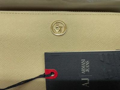 women’s Armani Jeans wallet — 第 1/4 张图片