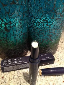 AVON Perfect Wear All-Day Comfort Eye Shadow PISTACHIO New in Box  - Picture 1 of 1