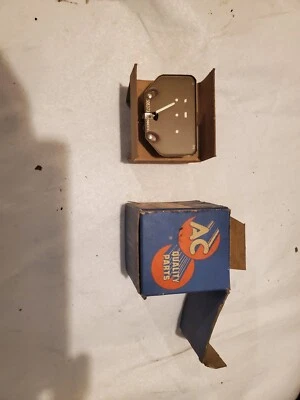 Nuevo de Lote Antiguo Manómetro de Presión de Aceite Chevrolet Chevy Camioneta Chevrolet 40 41 42 46 Nuevo Stock Foto 1 de 3