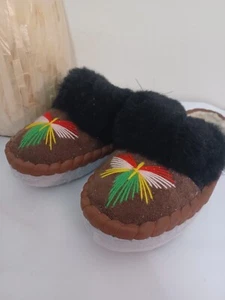 Women's Ladies Hand Made %100 Sheepskin Mules/Slippers UK SIZE 6 EU 39 Indoors - Picture 1 of 17