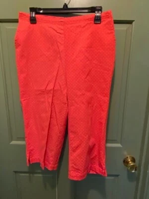 D & Co Denim + Co Womens Sz M Capri Denim Pants Coral Polka-Dot Elastic Waist - Image 1 of 4