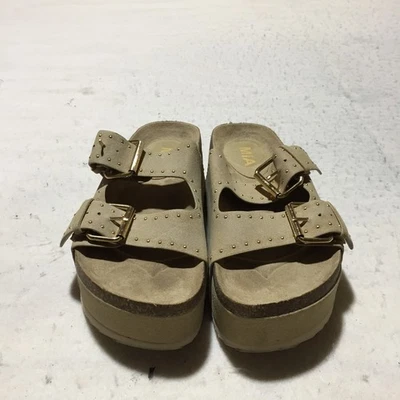 Sandalias de plataforma Mia Carlaa para mujer 6M beige con tachuelas hebilla con tiras remaches Foto 1 de 4