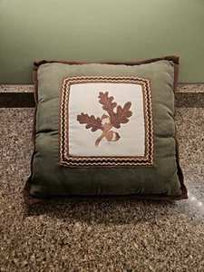Woolrich Pillow Corduroy Rustic Leaves Acorns Embroidery Hunter Green - Picture 1 of 10