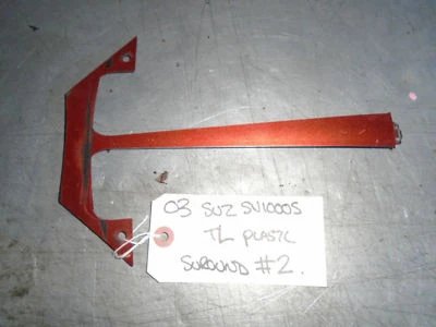 03 Suzuki SV 1000S Luz Trasera Envolvente Plástico Nº 2 Foto 1 de 2