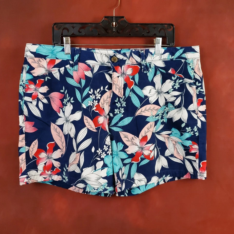 Женские шорты St. John's Bay 5 дюймов размер 16 эластичные темно-синий цветочный узор с карманами - Изображение 1 из 4