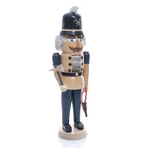 Nußknacker Feuerwehrmann Schlauch und Beil Höhe= 41cm NEU Weihnachten Seiffen - Picture 1 of 3