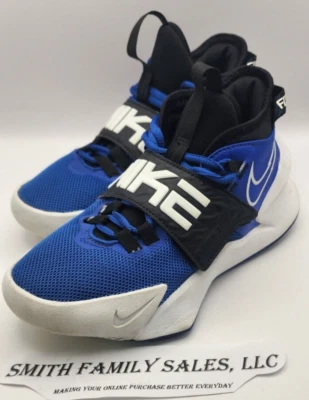 Nike Future Court 3 (GS) Juvenil Talla 1Y Zapatos de Baloncesto Azul Negro CT2866 400 Foto 1 de 4