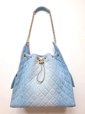 New CHANEL 25 Large Blue Denim Hobo Bag Collection 25S Detachable Zip Pouch - Image 1 of 4