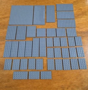Lego dunkelgraue Grundplatten Konvolut 42 Stck. 4x6,4x8,4x10,4x12,6x6,6x8,6x10,6x12,6x - Bild 1 von 5