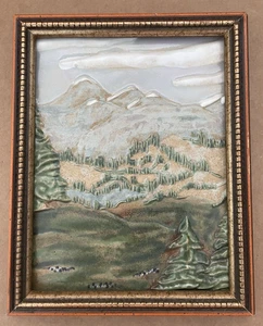 Azulejo en relieve vintage PAISAJE obra de arte montañas árboles con marco de fotos - Imagen 1 de 6