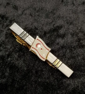 Striking Gold & Silver Tone Turkey Turkish Flag Enamel Tie Bar Clip - Enamelled - Picture 1 of 8