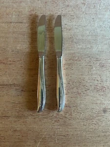 Oneida Community Twin Star Knife 8-1/2" Dinner Stainless Flatware Vintage Pair - Picture 1 of 24