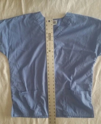 QTY 2 SIMPLY BASICS & ENCOMPASS NURSING VET TECHNICIAN SCRUB TOP BLUE LARGE - Image 1 of 4