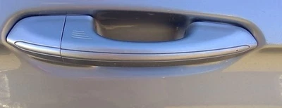 15-18 19 2020 21 22 23 24 Ford Edge Front Passenger RH Door Handle in J7 Silver Foto 1 de 4