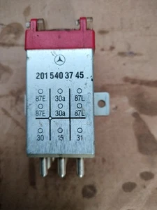 Relè ABS per Mercedes W124 W201 2015403845 2015403745 2015403245 2015403045 - Foto 1 di 5