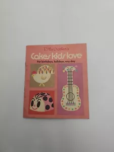 1969 Betty Crockers Cakes Kids Love Illustrated by Bill Sayles - Picture 1 of 4