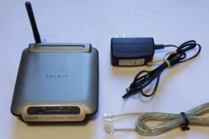 Belkin F5D7230-4 Wireless Router with 802.11b/g 4-port Switch for WiFi Network - Photo 1/6