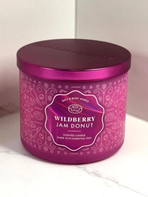 1 nueva vela de 3 mechas Bath & Body Works Wildberry Jam Donut 14,5 oz Foto 1 de 4