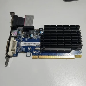 SAPPHIRE Radeon HD5450 1gb DDR3 Scheda Grafica (11166-08-20R) - Picture 1 of 3