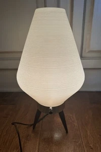 Vintage MCM Atomic Beehive Plastic Ribbed Lamp Tripod Wooden Legs White Shade - Picture 1 of 8