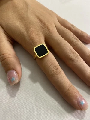 Anillo Tono Oro Negro Esmalte Cuadrado Titanio Acero, Sin Deslustre Talla 8 Foto 1 de 3