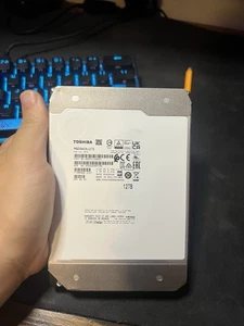 Serie TOSHIBA MG09 MG09ACA12TE 12 TB 7200 RPM 512 MB saludable/garantía 2030 - Imagen 1 de 11