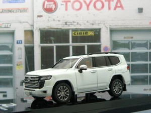 Toyota Land Cruiser J300 - Hobby Japón (1/64) coche modelo coche - Imagen 1 de 5