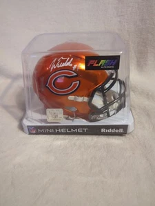 Minicasco Chicago autografiado por Justin Fields - Imagen 1 de 3