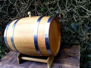 New Solid Oak Barrels, For AGING Spirits,wine,Whiskey, 30L,Medium Charred Inside - Picture 1 of 6