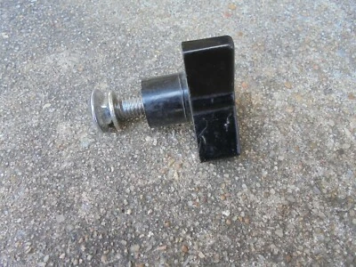 VTG SLINGERLAND CARRIAGE BOLT ASSEMBLY BLACK PLASTIC WING-CYMBAL SNARE STAND - Image 1 of 3