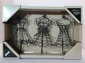 3er Set dekorative schwarze Metalldraht Kleid geformte Wandhaken 7 Zoll Neu im Karton - Bild 1 von 10