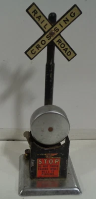 VINTAGE MARX #418 O SCALE ALL METAL CROSSING SIGNAL BELL RINGER WORKS GOOD - Image 1 of 4