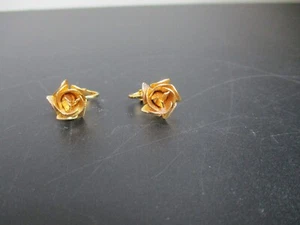 Vintage Non-Pierced Gold Flower Earrings-Small,Very Clean - Picture 1 of 6