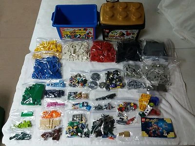 Gran Lote de Piezas Lego 8.5 lb + Contenedores 50 Aniversario Ladrillos de Oro ++++ Foto 1 de 4