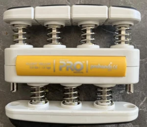 Prohands Grip Master Hand Exerciser PRO Xtra Light Tension 3.0Ibs/1.4kg - Picture 1 of 1