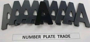 Paquete de 10 letras negras brillantes acrílicas 4D 5 mm elevadas hágalo usted mismo registro número de Reino Unido | A - Imagen 1 de 7