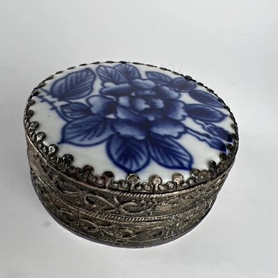 Joyero Baratija China Vintage Redondo Blanco Porcelana Plata Era República Foto 1 de 4