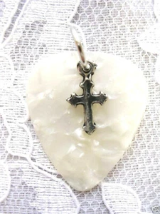 PEARLY WHITE COLOR GUITAR PICK w PEWTER CHRISTIAN CROSS CHARM PENDANT NECKLACE - Picture 1 of 1