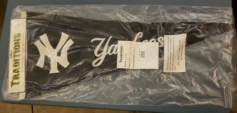 NY Yankees Pennant Wool & Acrylic Felt Embroidered 32” Winning Streak Sports NEW Cover