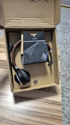 Headset Jabra Evolve2 65  Kopfhörer mit Ladestation NEU - Bild 1 von 4